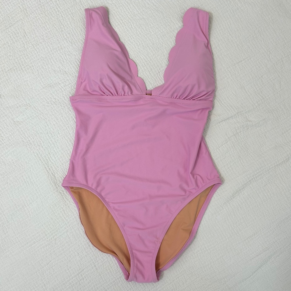 NWT J.Crew Scalloped One-piece Swimsuit Baby Pink Large L1266